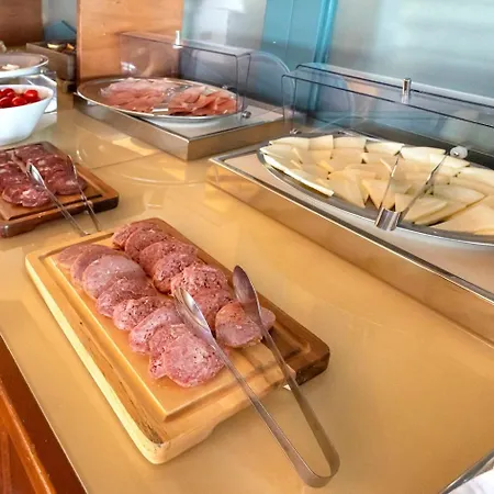 Monteconero 3* シローロ