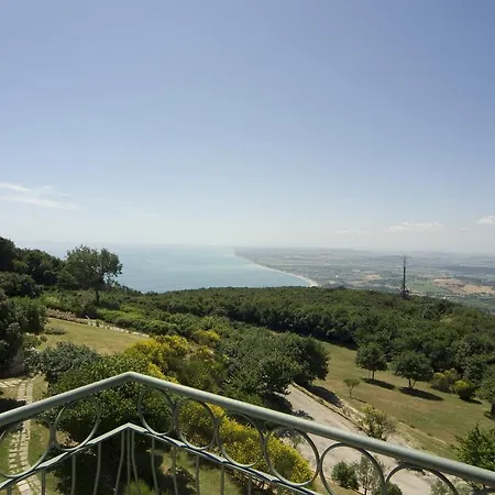 Hotel Monteconero 3*