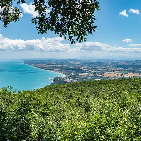 Monteconero 3* Sirolo