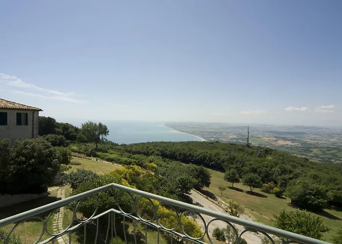 Hotel Monteconero 3*